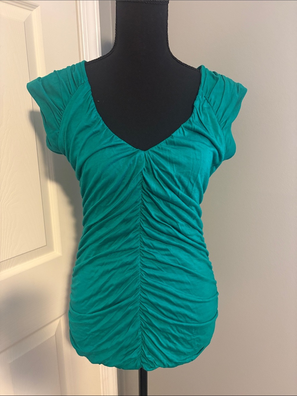 Vibrant Green Ruched V-Neck Women’s Tunic Top